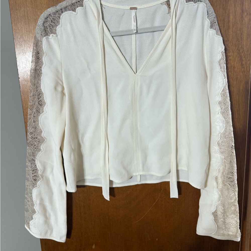 Cream Lace Sleeve Blouse